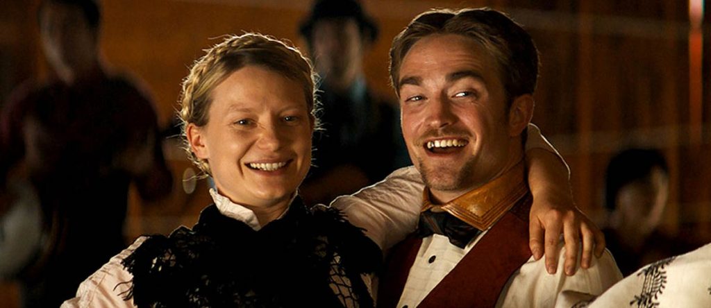 Robert Pattinson and Mia Wasikowska in Damsel