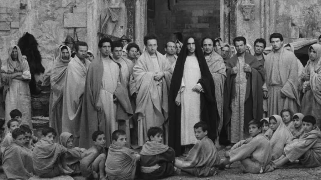Jesus and his apostles in an image from The Gospel According to St. Matthew (1964).
